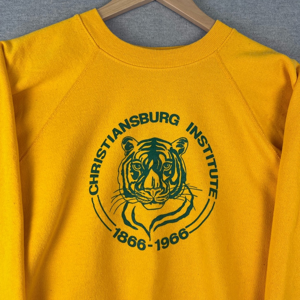 Vintage‎ 70s Hane Tigers Sweatshirt Yellow XL Made USA vintage crewneck
